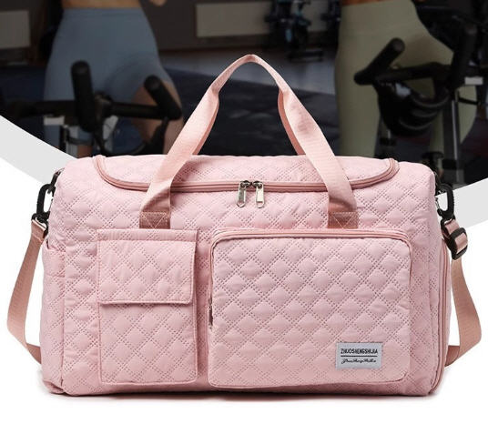 กระเป๋าใส่เสื้อผ้า,กระเป๋าเดินทาง,กระเป๋าเดินทางใส่เสื้อผ้า