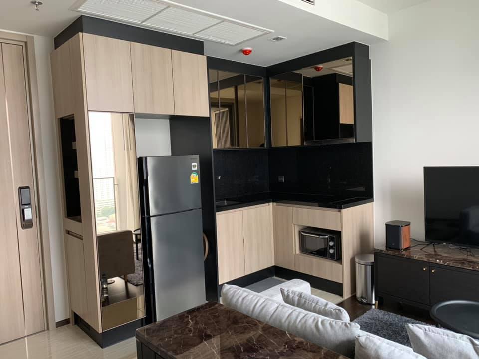 The Line Ratchathewi