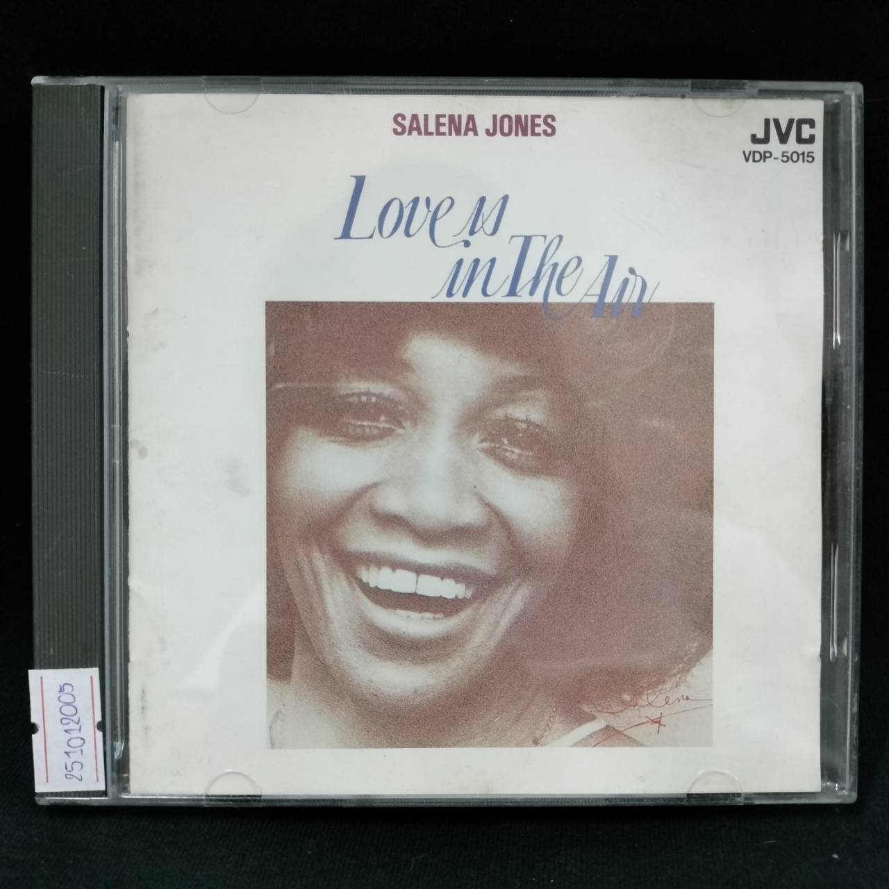 Salena Jones – Love Is In The Air / JAPAN / แผ่นดี