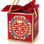กล่องของขวัญสีแดง,กล่องของขวัญงานแต่งงาน,กล่องสีแดง,กล่องขนมแต่งงานสีแดง,ขนาด9x9x9.5cm