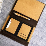 ชุดสมุดไม้ก๊อก+ปากกา