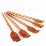 ไม้เกาหลัง (A back scratcher with a long handle)