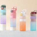 กระบอกน้ำพลาสติก