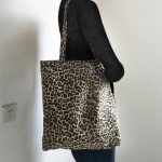 กระเป๋าผ้าลายเสือ,กระเป๋าผ้า,กระเป๋าสะพาย,กระเป๋าขายส่ง