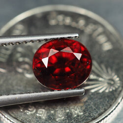 พลอยแท้โรโดไรท์ (Rhodolite Garnet) 2.10 กะรัต