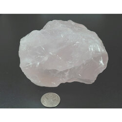 ก้อนโรสควอร์ต (Rose Quartz) 2800 กะรัต