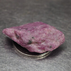 ก้อนพลอยทับทิมดิบ 33.10 กะรัต