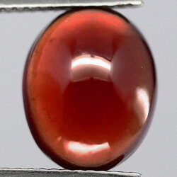 เฮสโซไนต์โกเมน 4.90 กะรัตแดงเข้มสวยมาก