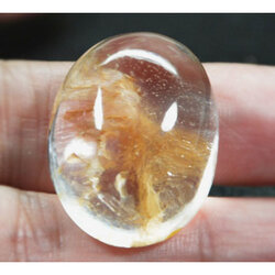 โป่งข่ามพม่าแก้วพิรุณทอง 60.35 กะรัตขนาดใหญ่