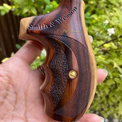 ด้ามไม้พยุง Smith&Wesson โครง K ราวบัท