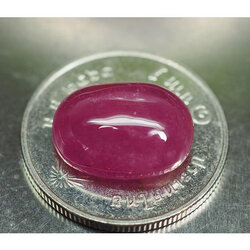 พลอยทับทิม (Ruby) 8.45 กะรัตสีชมพู