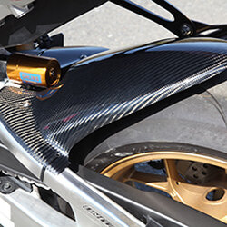 บังโคลนหลัง คาร์บอน Magical Racing จาก Japan สำหรับ CBR1000 2017-20