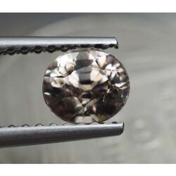 พลอยเพทายดิบสีชมพูอ่อน 1.15 กะรัต