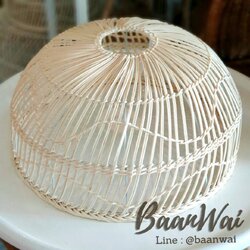 โคมไฟหวายขาว