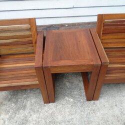 ชุดโต๊ะกาแฟกรุง