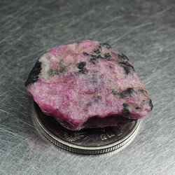 ก้อนพลอยทับทิมดิบ 25.30 กะรัต