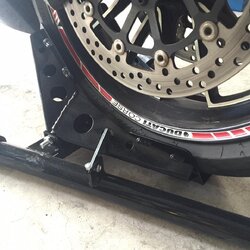 สแตนด์ล๊อคล้อหน้า แบบอัตโนมัติ