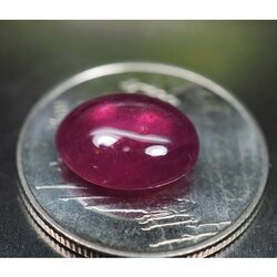 พลอยทับทิม 4.75 กะรัตสีชมพูม่วง