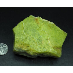 พลอยโอปอลสีเขียวสดสวย 928 กะรัต