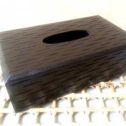 กล่องทิชชูไม้ สีดำ สลักลาย