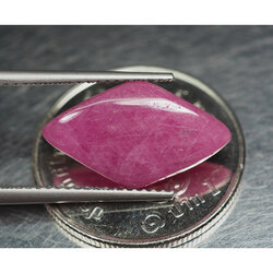 พลอยทับทิมแท้ 4.80 กะรัตสีชมพูแดง