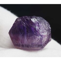 ก้อนพลอยอเมทิสต์ 32.95 กะรัตสำหรับสะสม