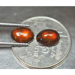 เฮสโซไนต์โกเมน 2.95 กะรัต 2 ชิ้นสีแดงส้ม