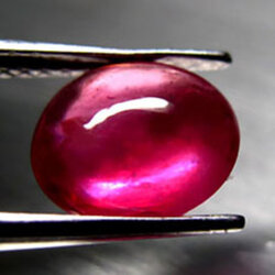 พลอยทับทิมแท้ 2.50 กะรัตสีแดง
