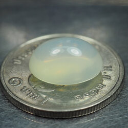 พลอยโอปอลขาว 2.35 กะรัต