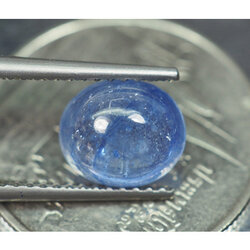 พลอยไพลินหลังเบี้ย (Sapphire) 2.50 กะรัต