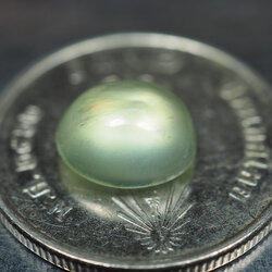 พรีไนท์สีเขียวสวย (Prehnite) 2.25 กะรัต