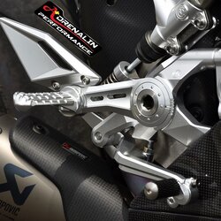 ชุดเกียร์ Motocorse สำหรับ street fighter v4