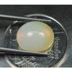 พลอยโอปอลขาว 2.95 กะรัต