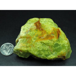 พลอยโอปอลสีเขียวสดสวย 750 กะรัต