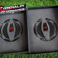 สติ๊กเกอร์คาร์บอนแท้ สำหรับแปะที่เติมน้ำมัน ของ Kawasaki Z900