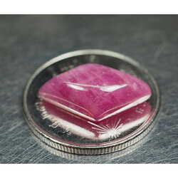 พลอยทับทิมแท้ 7 กะรัตสีชมพูแดงสวย