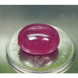 พลอยทับทิม (Ruby) 8.67 กะรัตสีแดงชมพู