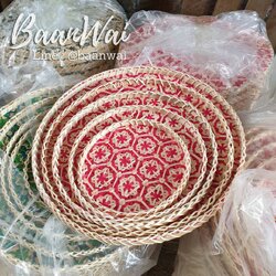 กระด้งไม้ไผ่ ลายพิกุล (สีแดง)