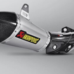 ท่อ Akrapovic shorty สำหรับ zx10 ปี 2016+ รุ่นปากตัดตรง มาพร้อมการ์ดคาร์บอน (For Exhibition only)