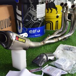 ท่อ Akrapovic Shorty สำหรับ BMW S1000RR 2015+ (For Exhibition only)