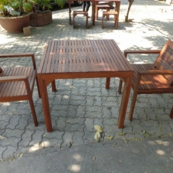 ชุดโต๊ะ-เก้าอี้สนาม "ชุดกรุง"