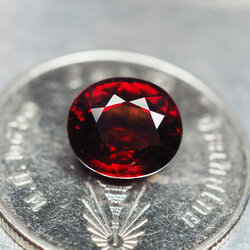 พลอยแท้โรโดไรท์ (Rhodolite Garnet) 2.40 กะรัต