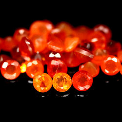 ไฟร์โอปอลสีส้ม 2.09 กะรัต 42 ชิ้น