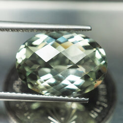 แอเมทิสต์สีเขียวสวยมาก 5.85 กะรัต