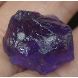 ก้อนพลอยอเมทิสต์ 21 กะรัตสำหรับสะสม