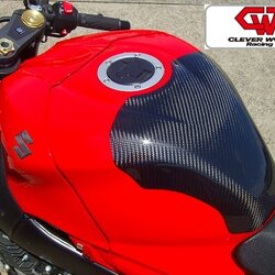 Clever wolf คาร์บอนกันถัง สำหรับ GSXR1000 2017+