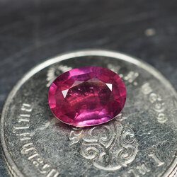 พลอยทับทิม (Ruby) 1.76 กะรัตสีแดงชมพู