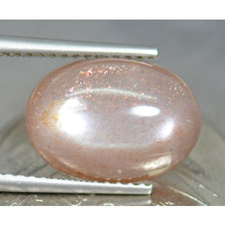 มูนสโตนหรือมุกดาหาร 4.15 กะรัตสีน้ำตาล