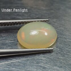 โอปอลหลากสี (Opal) 2.20 กะรัต