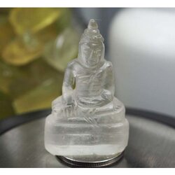 ควอร์ตขาวแกะสลักพระพุทธรูป 46.90 กะรัต